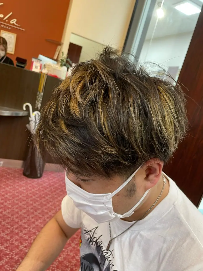 ショート ハイライト カット ヘアカラー パーマ 石沢 知康のヘアスタイル