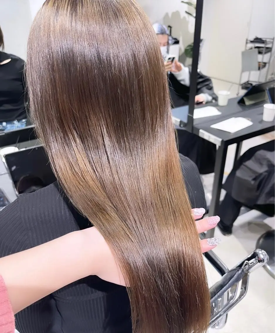 ミディアム カラー パーマ ヘアアレンジ 透明感/オリーブ/ グレージュ/YUKAのヘアスタイル