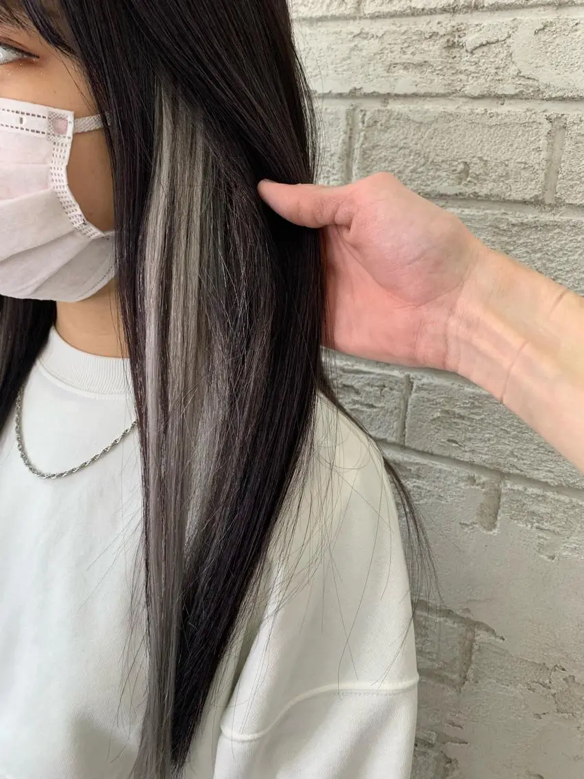 セミロング エクステ ブリーチ特化 ハイトーンRYOYAのヘアスタイル
