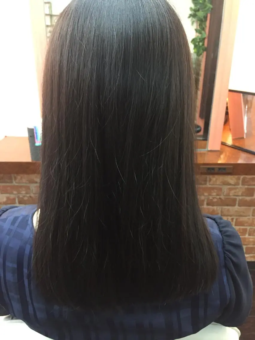 セミロング パーマ 桧山 真のヘアスタイル