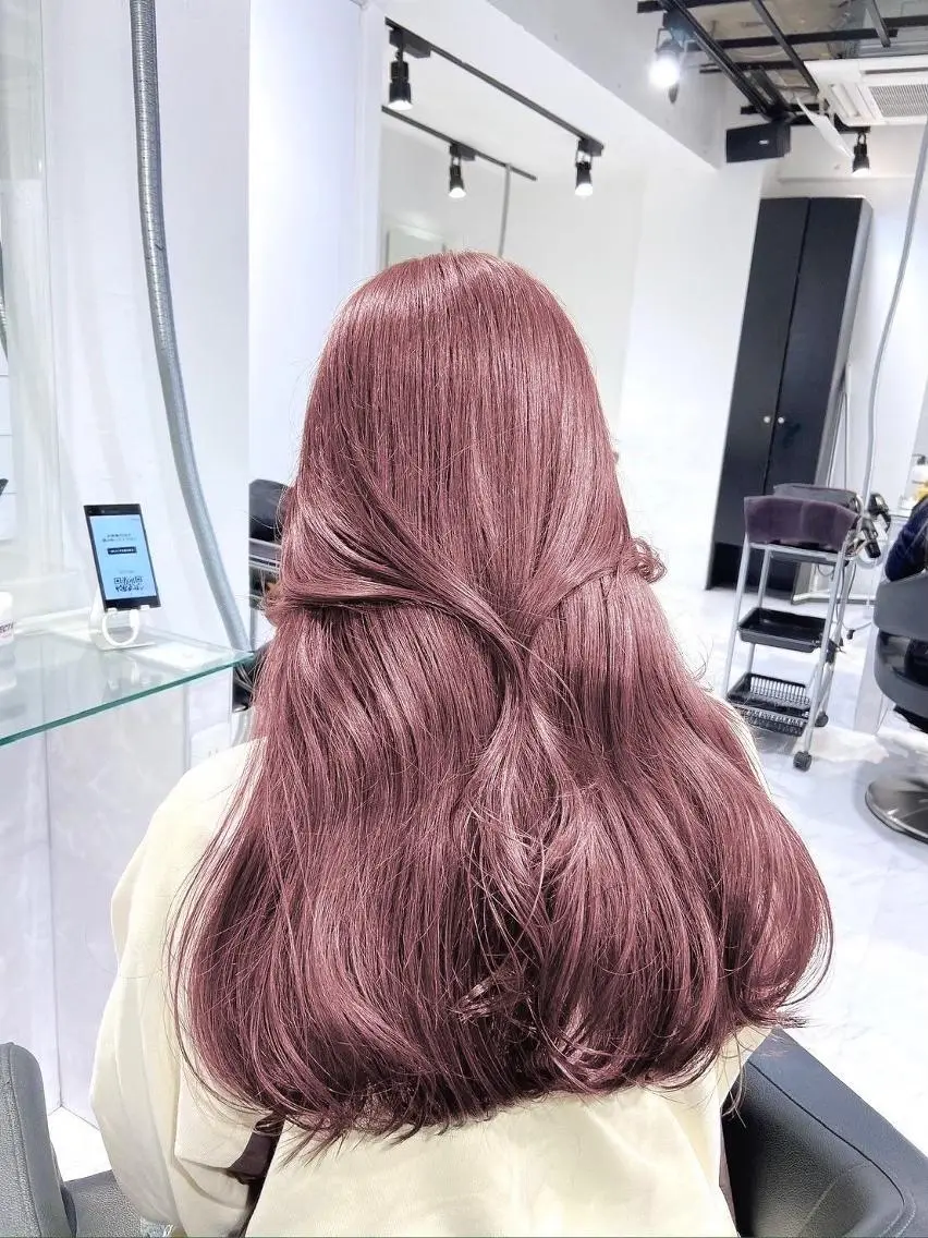 カラー akari🎀🤍 ガーリーstyleのヘアスタイル