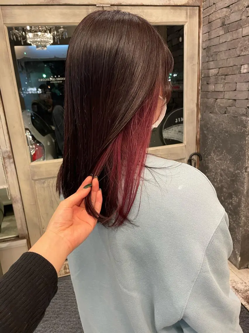 セミロング ヘアカラー 山岸 朱里のヘアスタイル