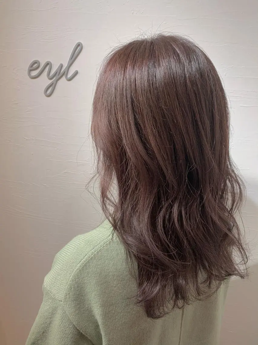 セミロング カラー イルミナカラー ピンクカラー 💎赤み消しカラー 特化型デザイナー💎のヘアスタイル