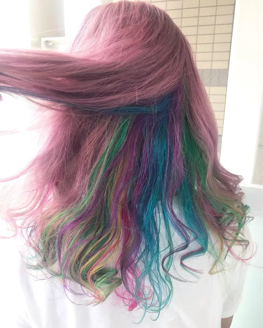 ロング カラー ピンクカラー ユニコーンカラー 岩谷/ブリーチ 🪽透明感カラーのヘアスタイル