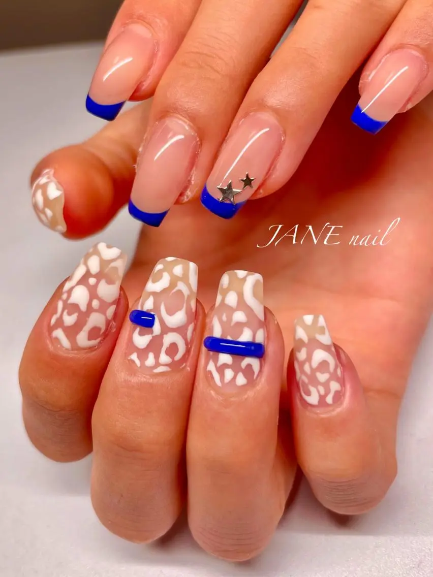 ネイル アニマル柄 ブルー フットネイル 夏ネイル ハンドネイル Nail Salon JANEのネイルデザイン