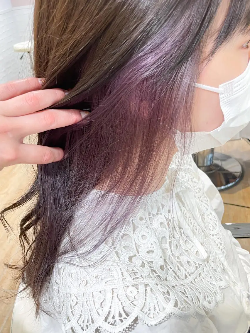 セミロング カラー インナーカラー パープルカラー ヘアカラー ✨カラー支持No.1 🧸ワキ カナコ🧸のヘアスタイル