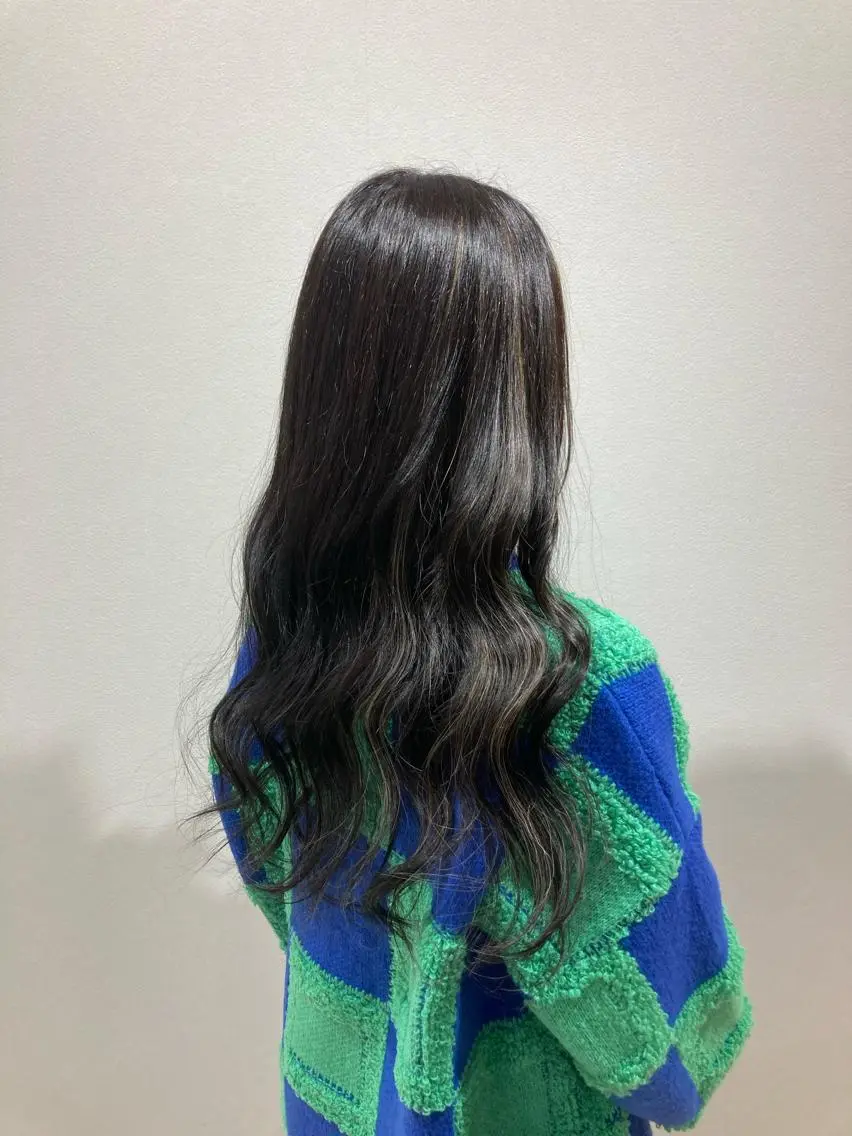 ロング カラー ヘアカラー ピンクカラー🎀 米津 美佑のヘアスタイル