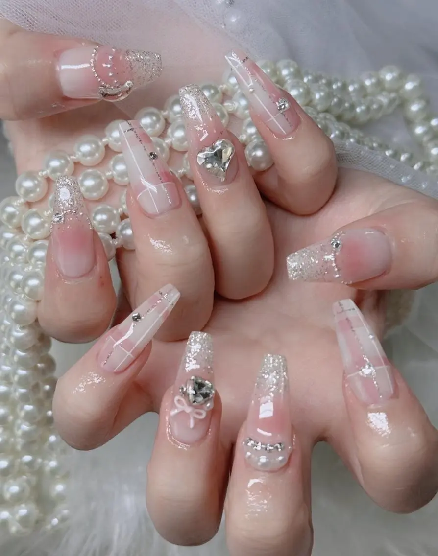 ネイル フレンチネイル ジェルネイル ハロウィン 韓国ネイル マグネットネイル ハンドネイル H.baby Nail Salonのネイルデザイン
