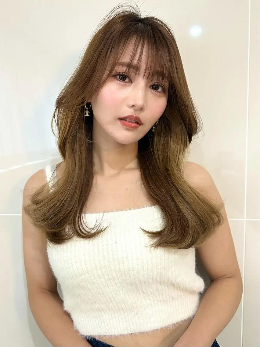 ミディアム カット ヘアカラー トリートメント 小顔カット✨ 透明感カラー/村上のヘアスタイル