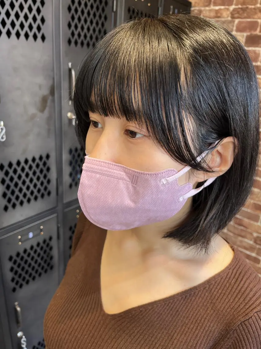 ミディアム カラー パーマ ヘアアレンジ メンズ キッズ ネイル マツエク・マツパ アイブロウ ミディアムパーマ メンズハイライト メンズパーマ ブラウンカラー ケアカラー 久木原 ゆりのヘアスタイル