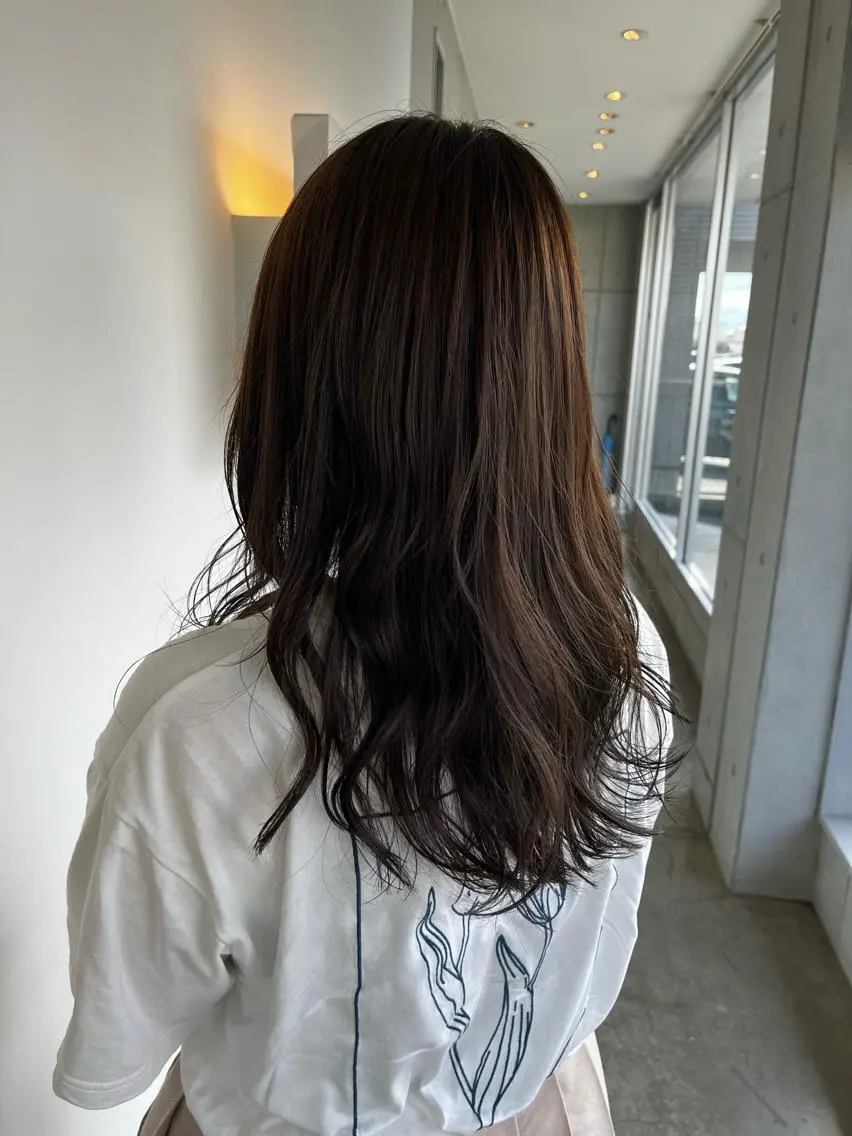 ミディアム アッシュ アッシュグレー アッシュグレージュ おせ ちさとのヘアスタイル