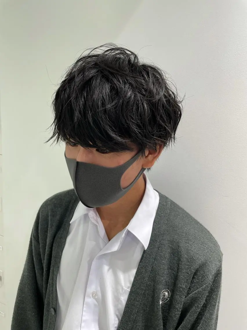 ショート カラー パーマ ヘアアレンジ メンズ キッズ ネイル マツエク・マツパ 髪質改善 メンズネイル スパイキー/フェザー /波巻き/かいとのヘアスタイル