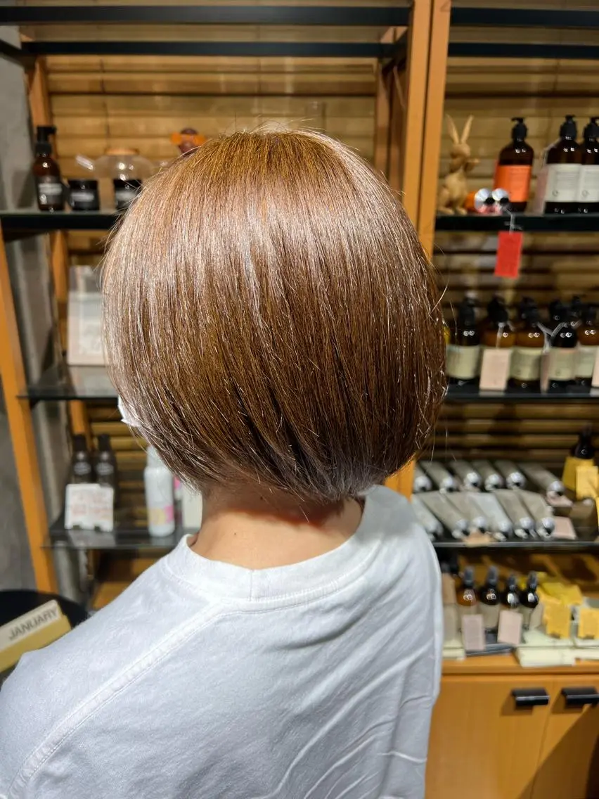 ショート カラー ヘアアレンジ アッシュ アッシュブラウン ブラウンカラー 渡部 彩花のヘアスタイル