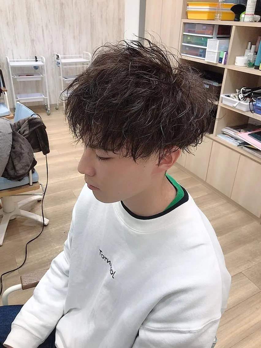 ミディアム メンズ メンズパーマ波巻き 🌳大森悠登🌳のヘアスタイル