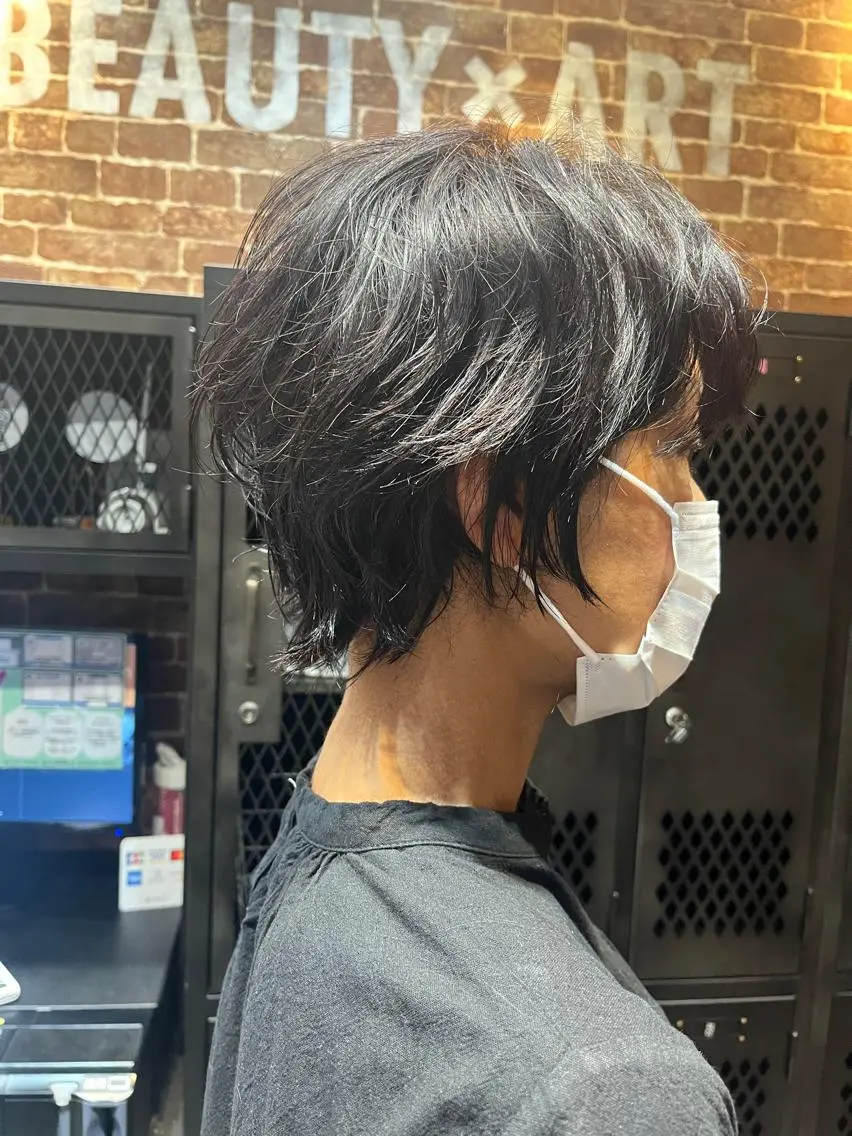 ショート カラー パーマ ヘアアレンジ メンズ キッズ ネイル マツエク・マツパ アイブロウ メンズハイライト メンズパーマ ブラウンカラー ケアカラー 透明感カラー 久木原 ゆりのヘアスタイル