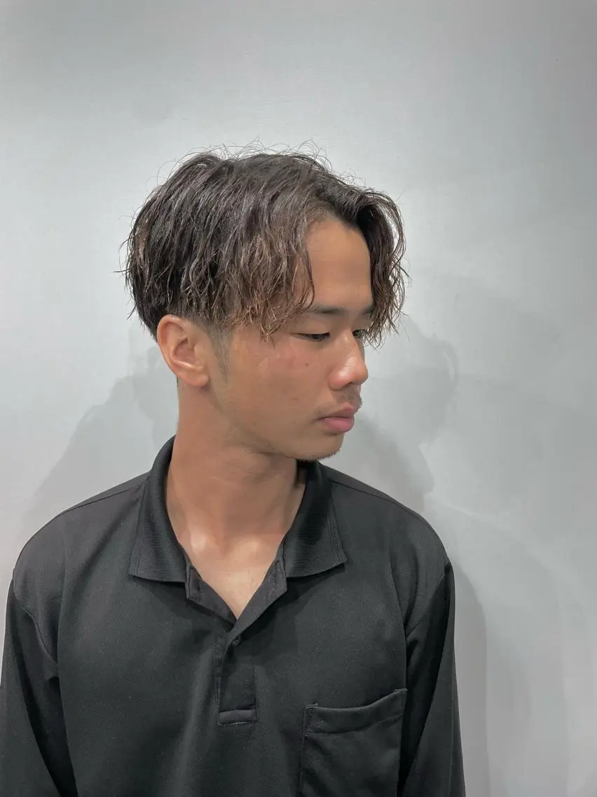 ミディアム メンズ センターパート カット 💈メンズパーマ💈 ナカザワ リョウのヘアスタイル