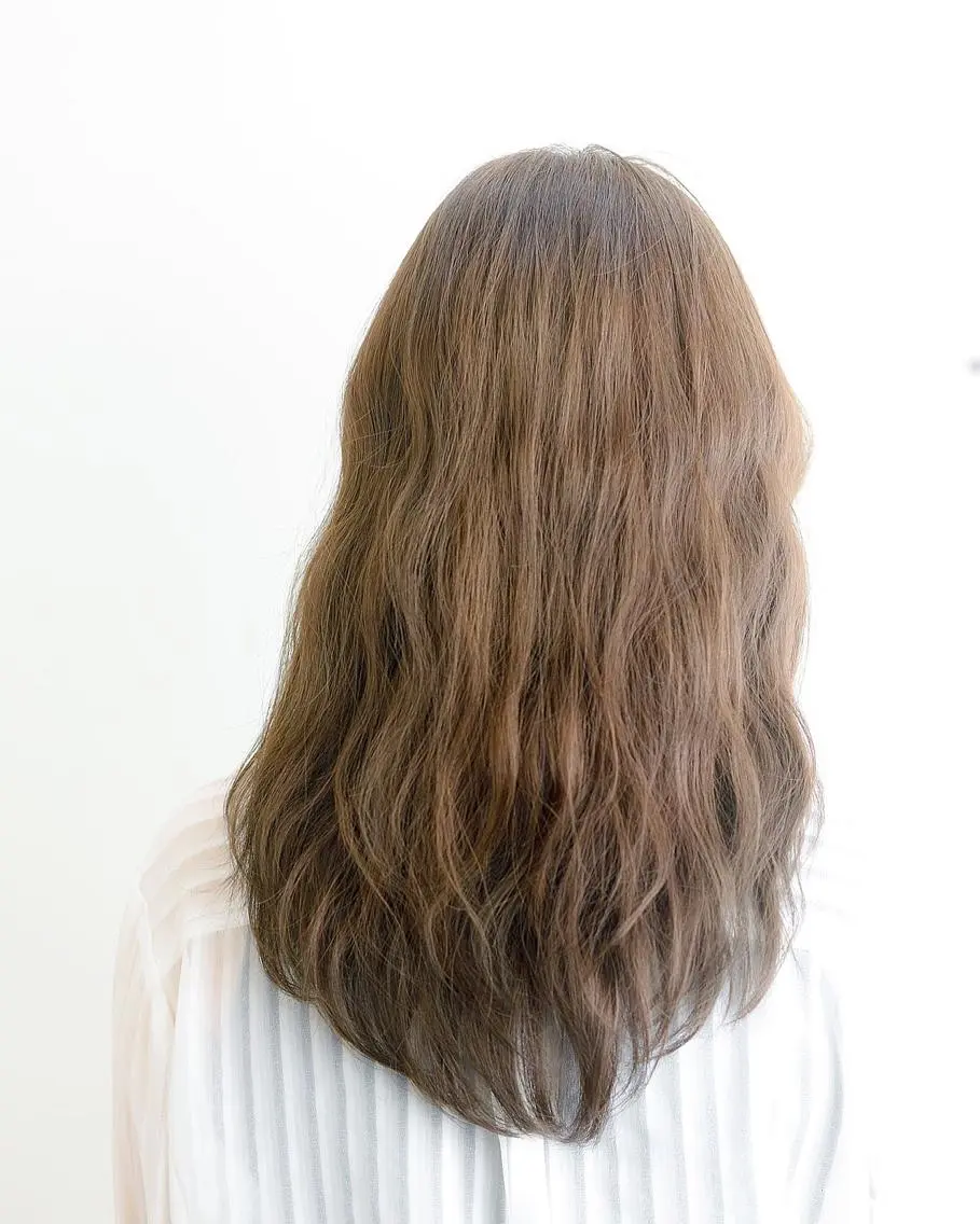 ミディアム カラー ミディアムパーマ アディクシーカラー バレイヤージュ ブリーチ ケアブリーチ カット ヘアカラー トリートメント 隠れ家美容室 RAW TOKYO 【公式】のヘアスタイル