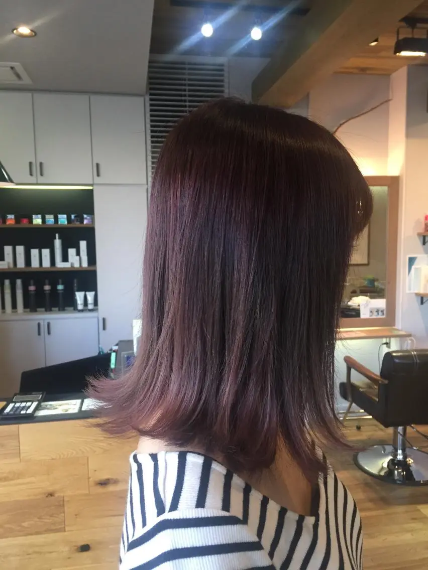 カラー ハイトーンカラー ピンクカラー バイオレットカラー ツキダテ ユイのヘアスタイル