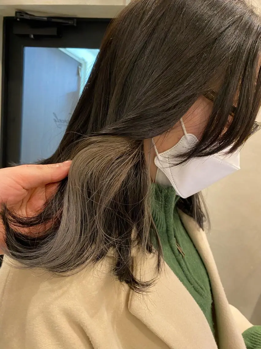 ミディアム カット ヘアカラー トリートメント 新宿/顔周りカット +レイヤー＝しずく♩のヘアスタイル