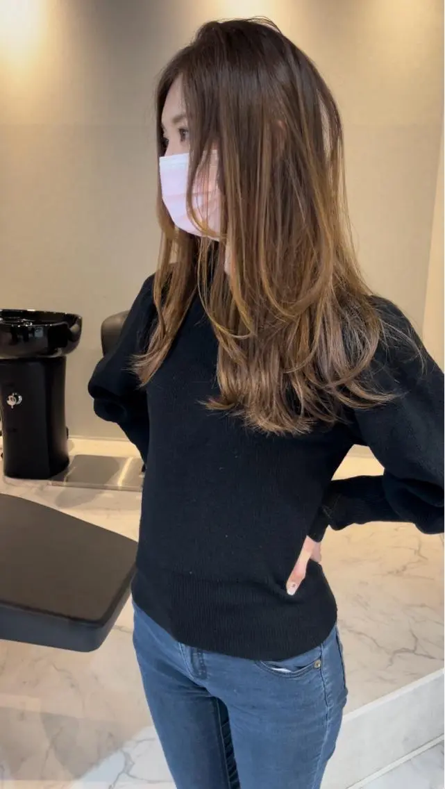 セミロング カラー ヘアアレンジ バレイヤージュ デザインカラー ハイライトカラー 外国人風カラー ハイライト アンドウ ユウ/ レイヤーカット/韓国のヘアスタイル