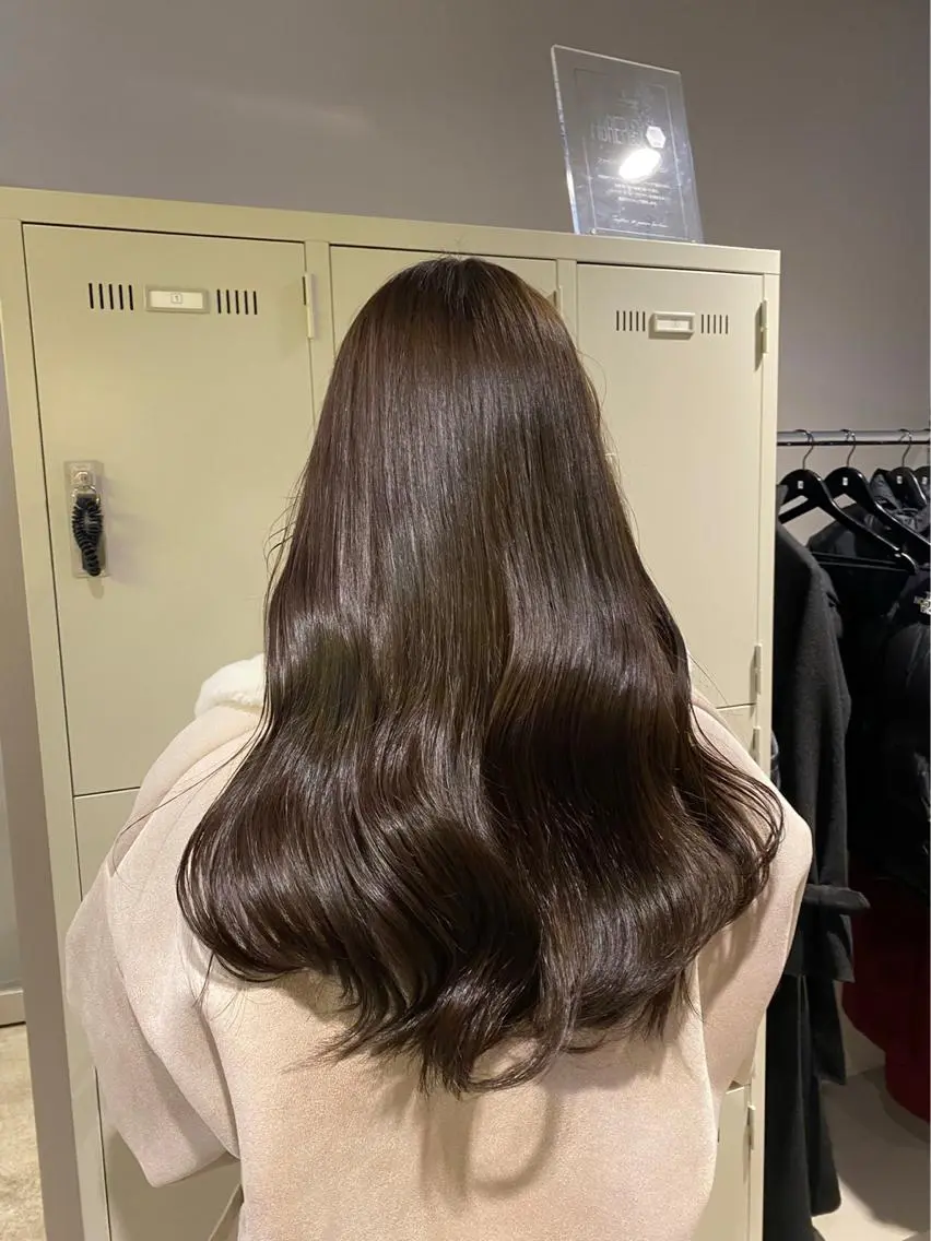 セミロング カラー 韓流トレンドヘア 🎀RINAKO🎀のヘアスタイル