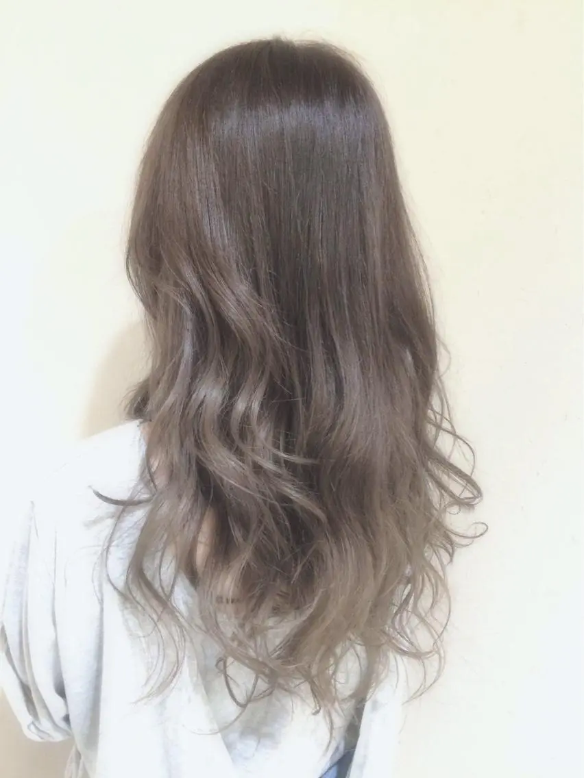 ミディアム セミロング ロング カラー アッシュ ベージュカラー 透明感カラー グラデーションカラー 縮毛矯正/美髪 髪質改善/石田幸輔のヘアスタイル