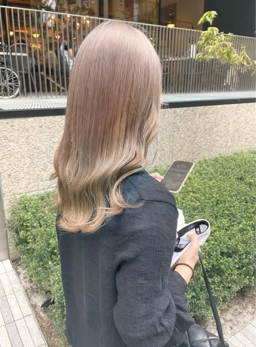 ロング ヘアカラー Loob.TOKYO MIYA🌈のヘアスタイル