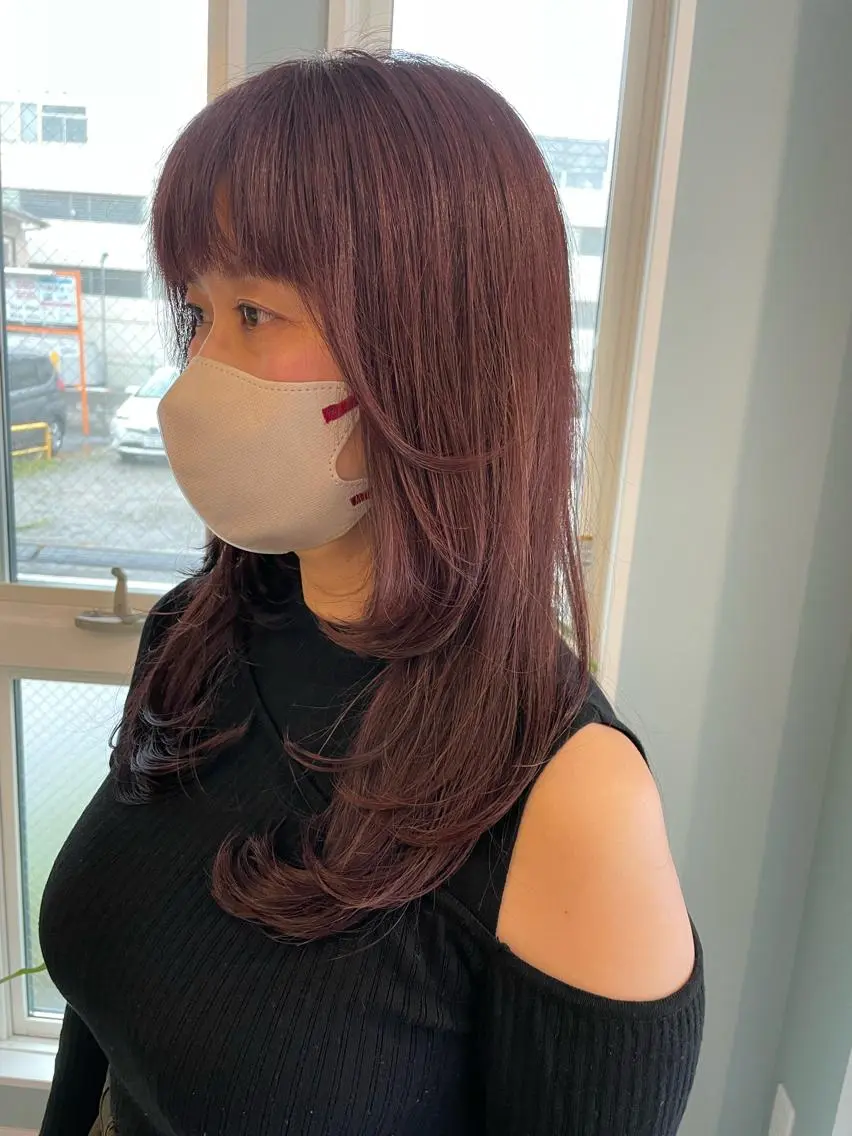 ロング ピンクブラウン 顔まわりレイヤー レイヤーカット Dia✂︎ 高澤優希のヘアスタイル