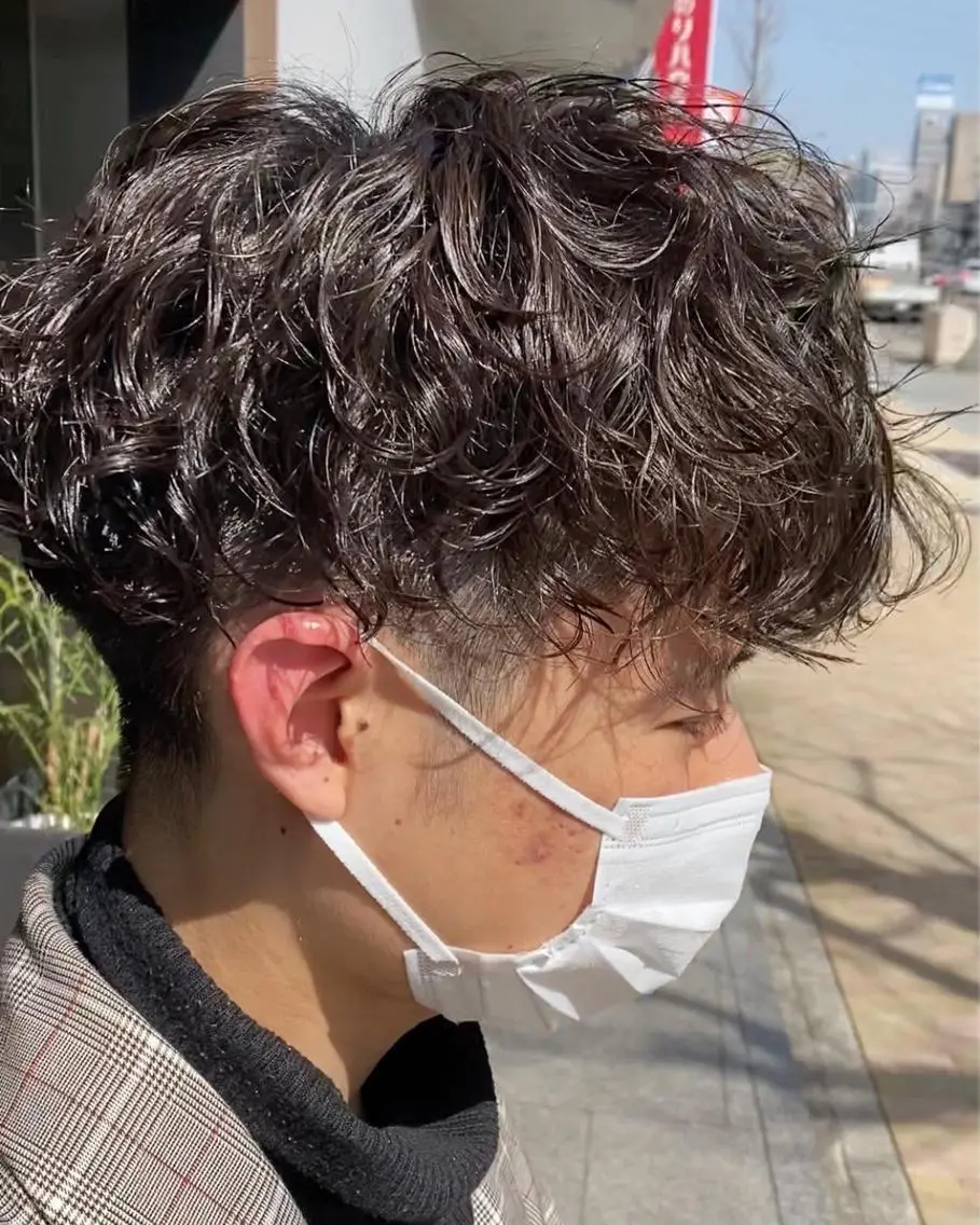 ショート パーマ スパイラルパーマ カット パーマ 井坂 卓真のヘアスタイル