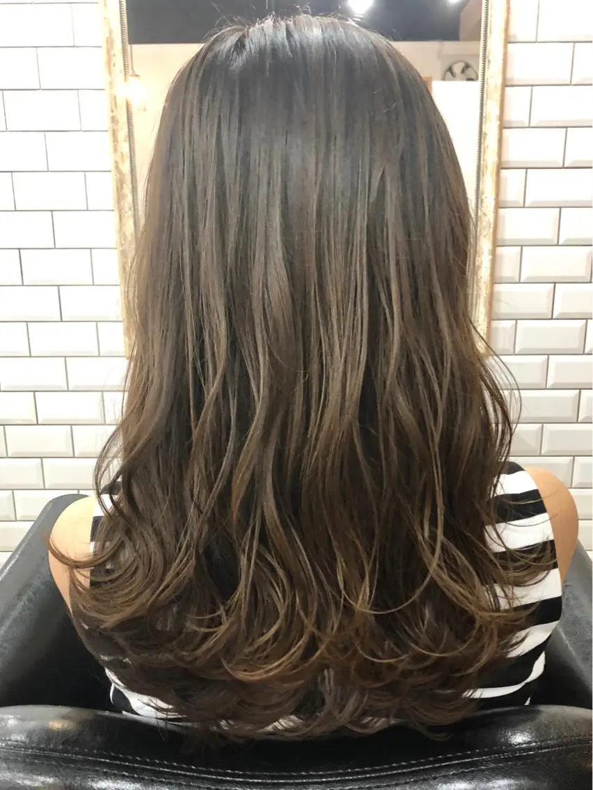 ロング 橋本 敬介のヘアスタイル
