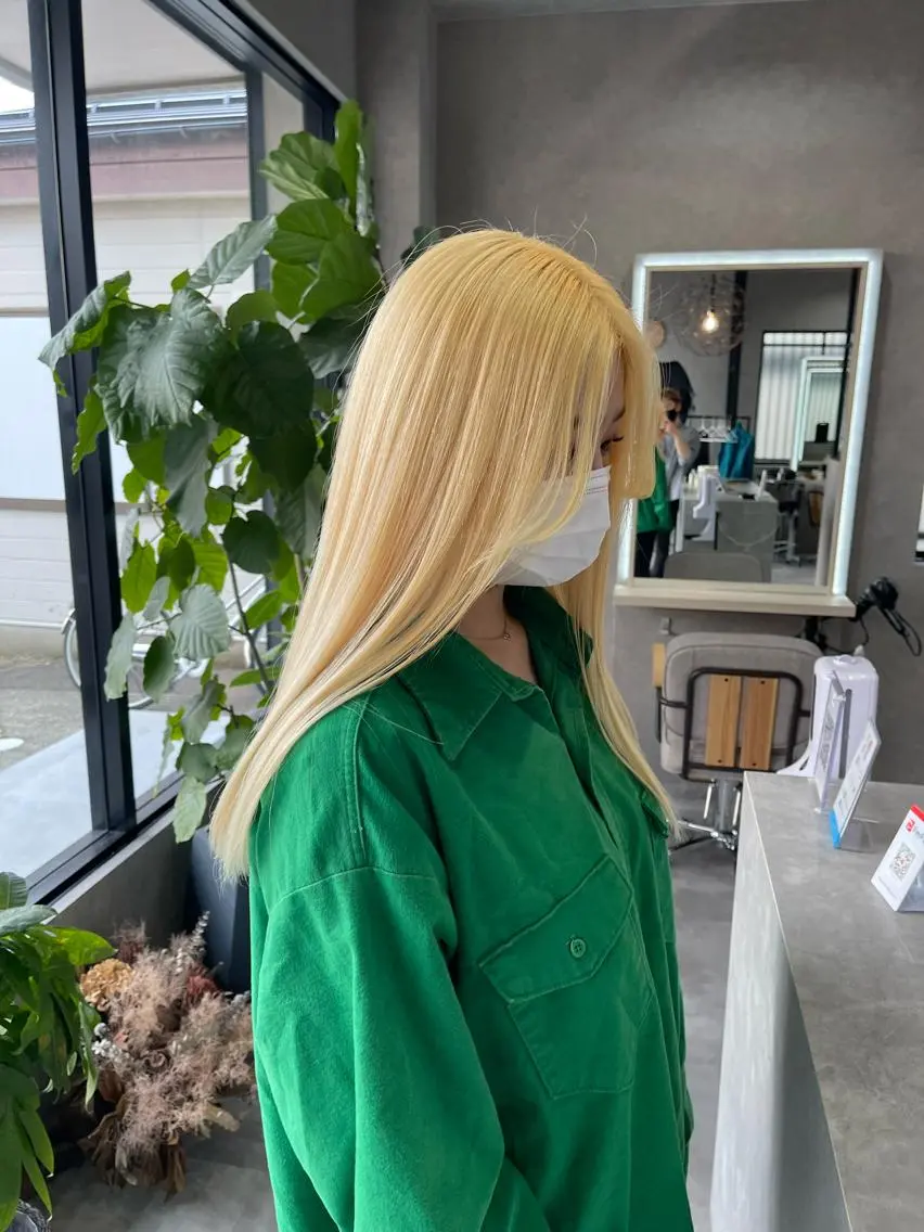 セミロング カラー カット ヘアカラー トリートメント 一ノ瀬 暁のヘアスタイル