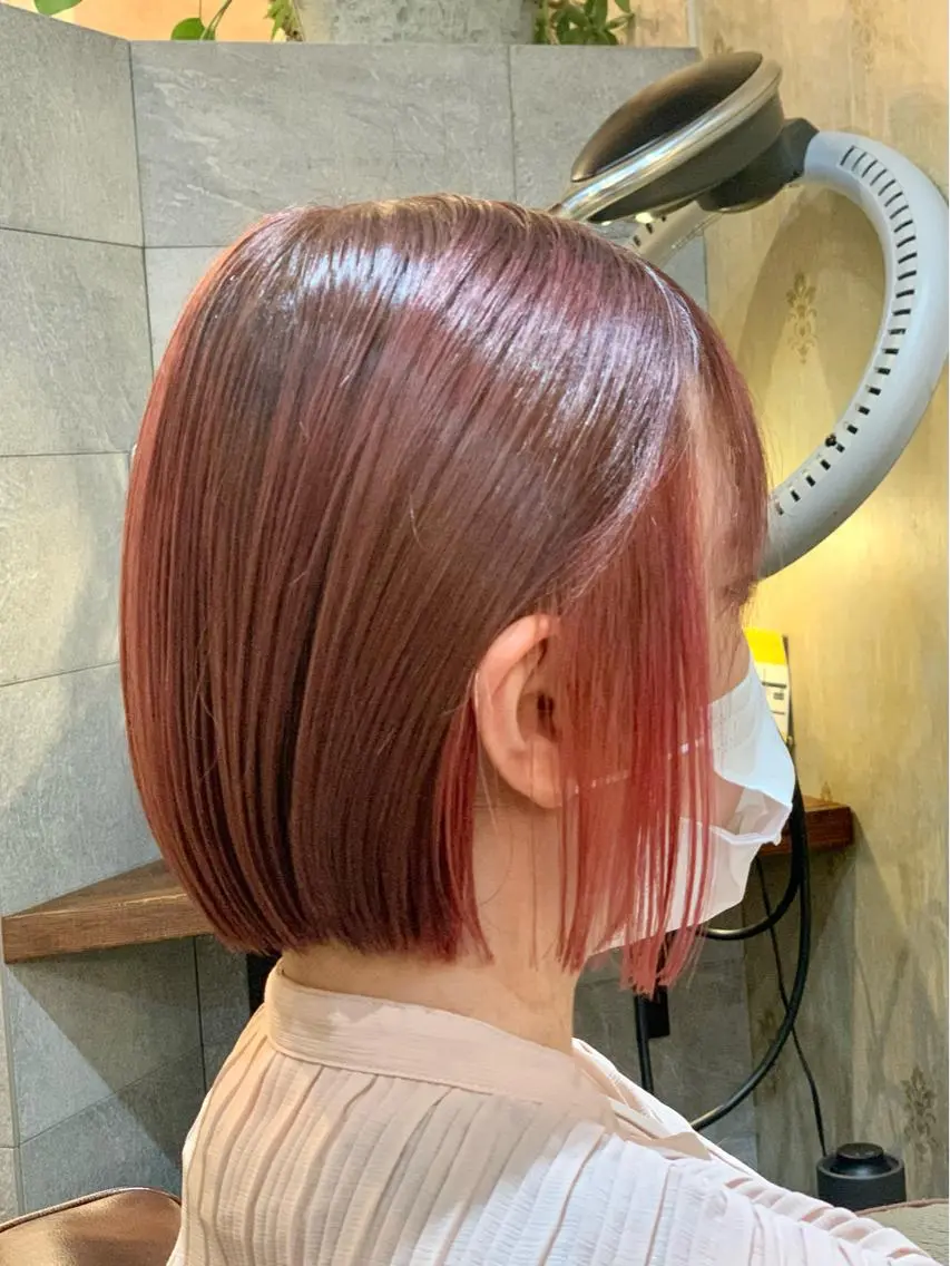 ショート カラー ベージュカラー ピンクカラー ピンクベージュ ボブ ヘアカラー トリートメント クバガワ シュンのヘアスタイル