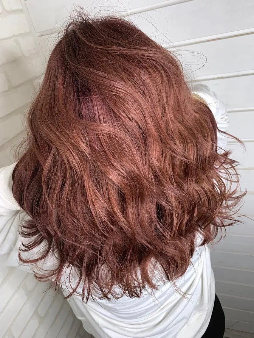セミロング 穐田 司樹のヘアスタイル