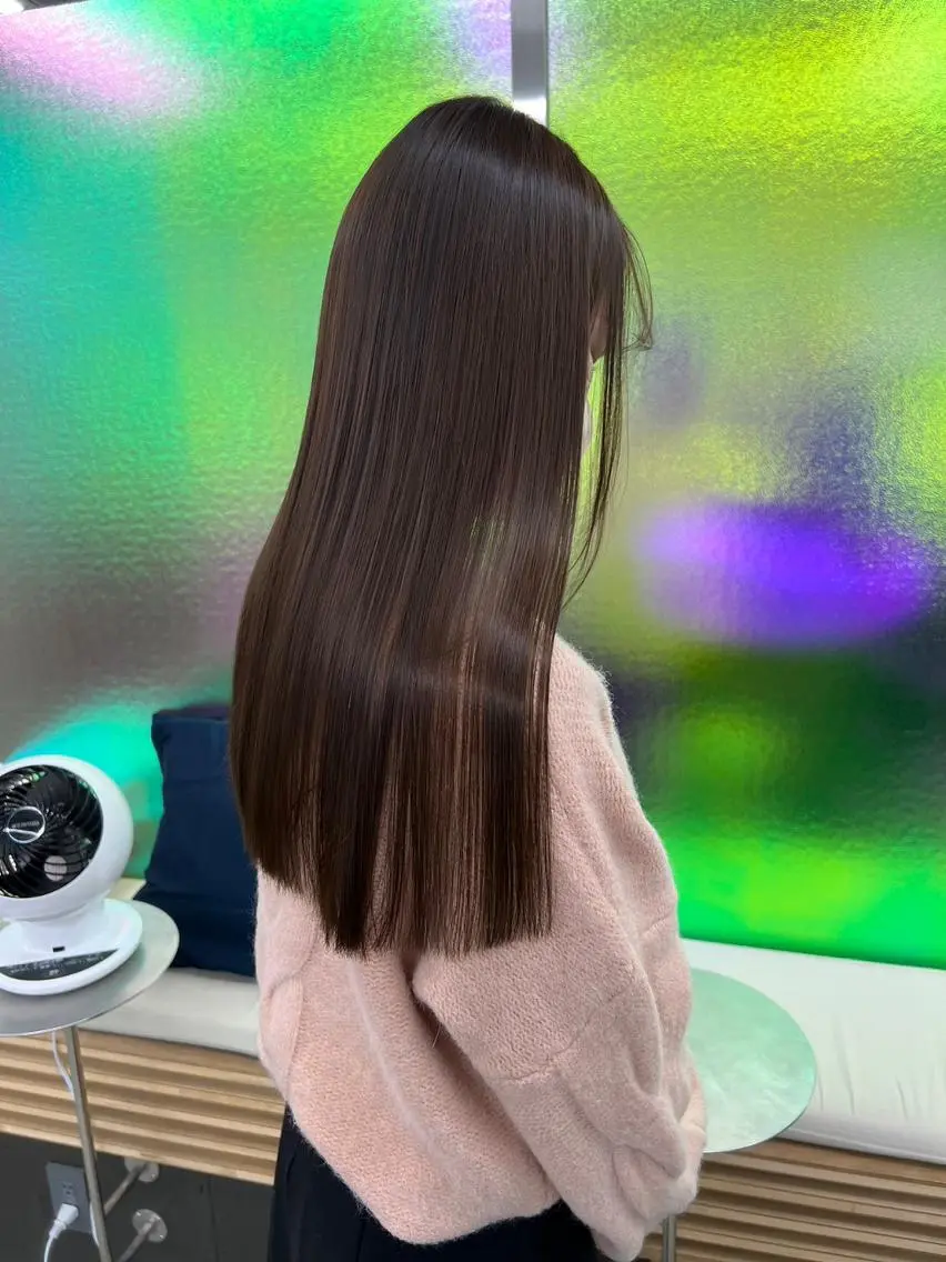 セミロング カラー パーマ ヘアアレンジ セミロングパーマ アディクシーカラー アッシュ ベージュカラー ブラウンカラー カット ヘアカラー トリートメント 【ヘアケア特化型】 newi天王寺のヘアスタイル
