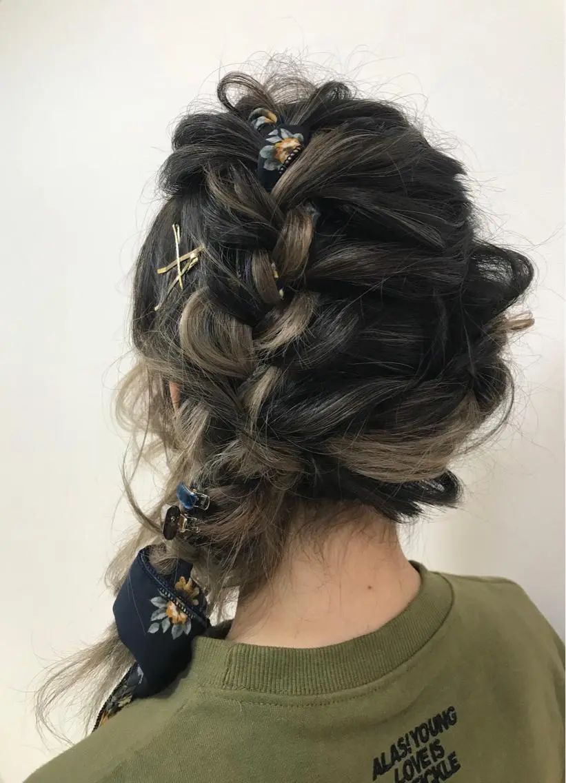 セミロング カラー パーマ ヘアアレンジ メンズ キッズ ネイル マツエク・マツパ 子どものヘアアレンジ カット ヘアカラー トリートメント Lien 深井店のヘアスタイル