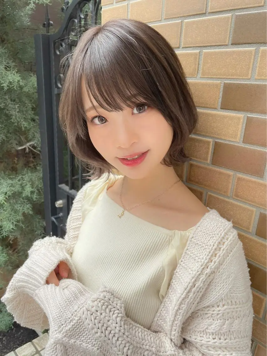 ショート カラー 🫧艶ダブルカラー ブリーチ🫧トモヤのヘアスタイル