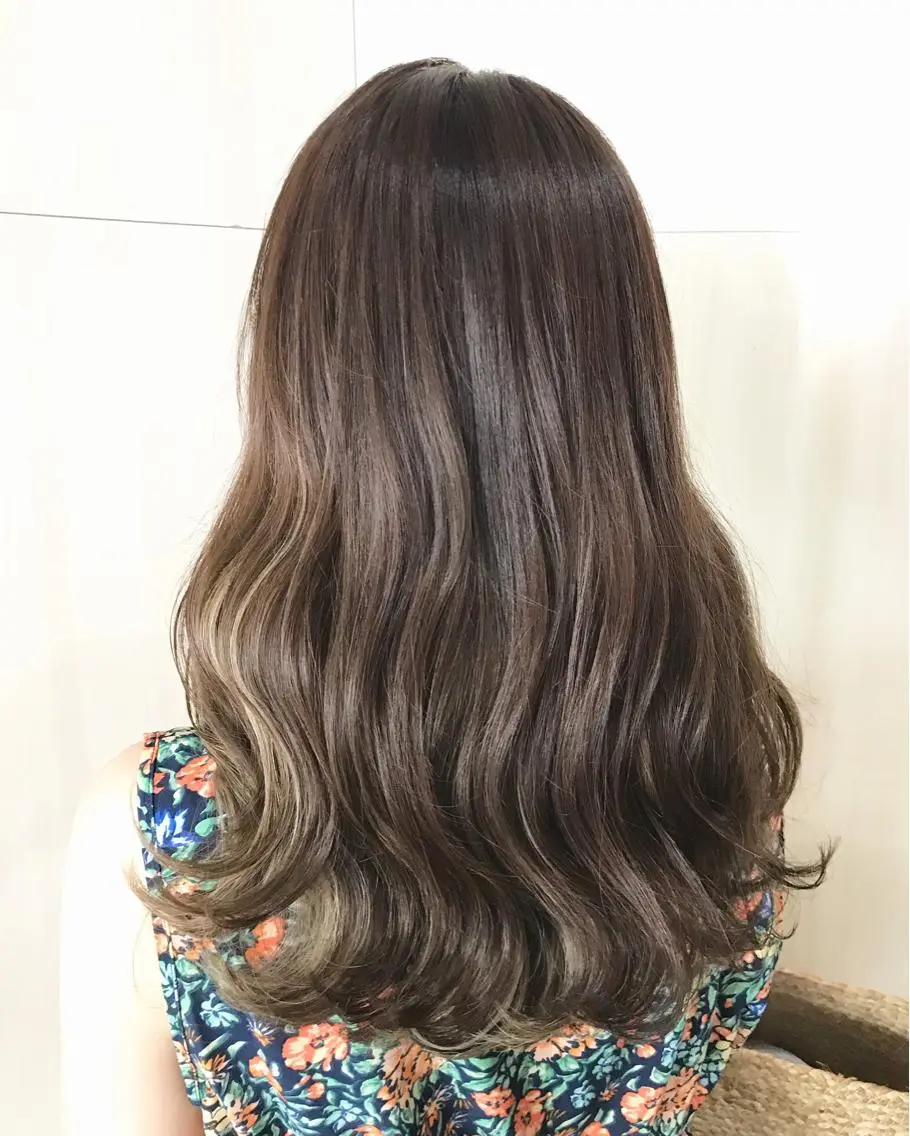 セミロング カット ヘアカラー トリートメント 髪質改善 レイヤー Naoyaのヘアスタイル
