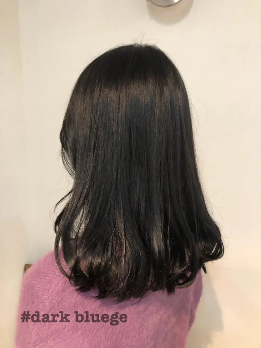 セミロング カラー アッシュ ブルーカラー ブルージュ 透明感カラー ネイビーカラー 🤍中野 レオ🤍のヘアスタイル