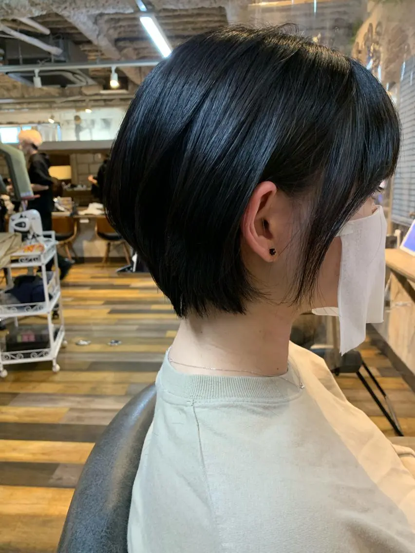 ショート repose日本橋 室町のヘアスタイル