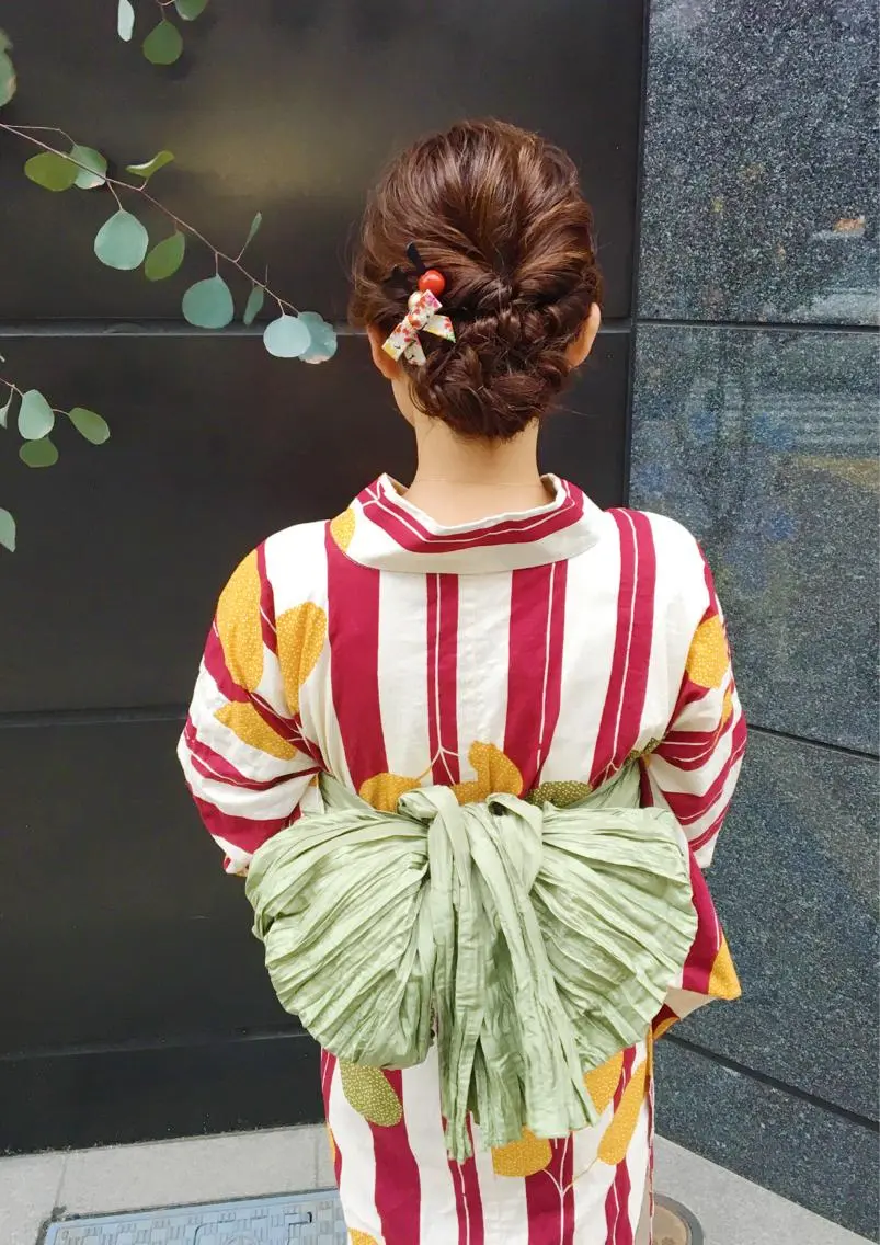 セミロング ヘアアレンジ 浴衣 🍊新宿南口🍊 ERINAのヘアスタイル
