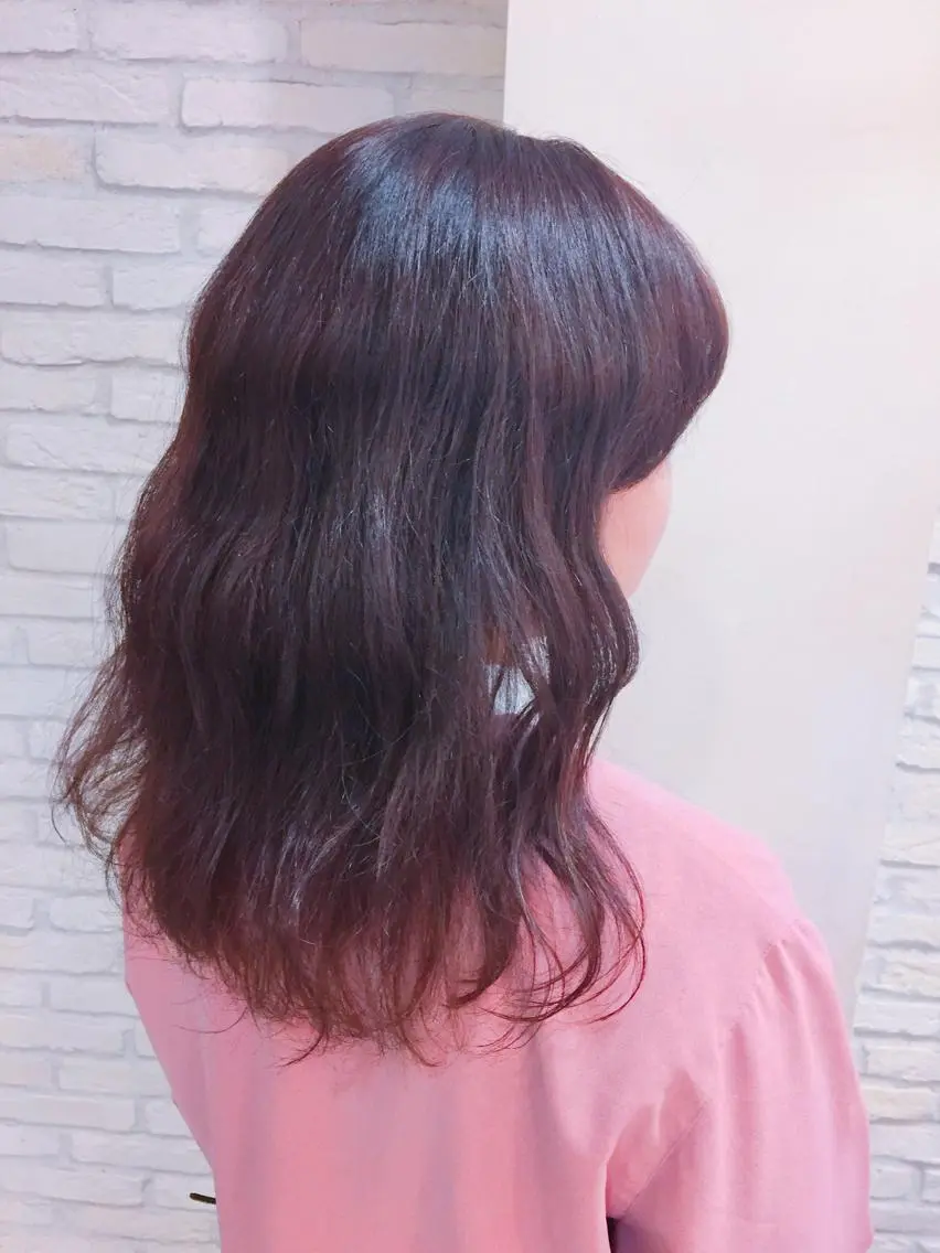 ミディアム カラー ハイライトカラー ピンクカラー ハイライト HAUS 片山みほのヘアスタイル