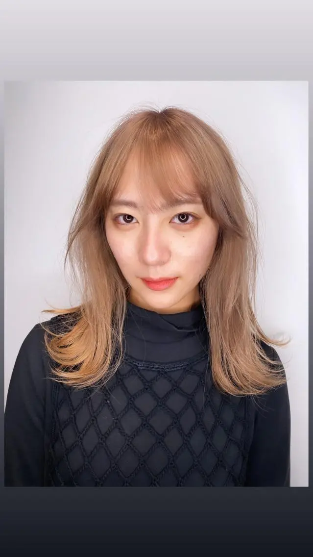 セミロング ヘアカラー デザインカラーウルフ 宙也のヘアスタイル