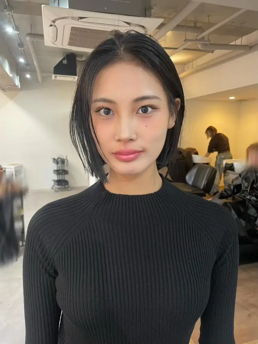 ショート カラー 黒髪 ボブ ショートヘア ili 梅田のヘアスタイル