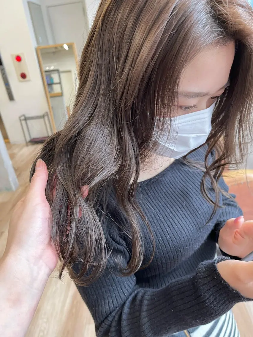 セミロング カラー パーマ ヘアアレンジ ✨艶髪✨ 奈須晴香のヘアスタイル