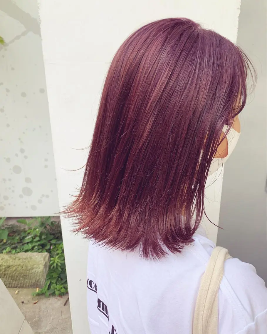 ミディアム カラー ハイトーンボブ 前田 表参道　グレージュのヘアスタイル