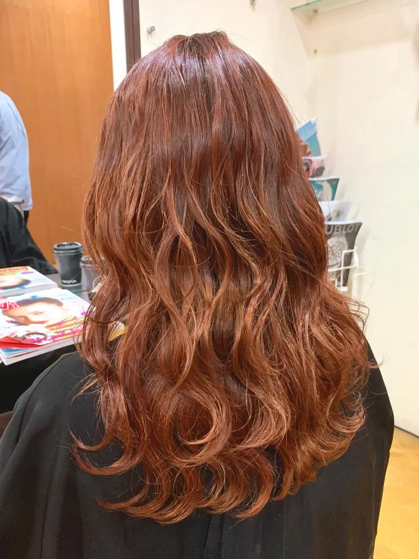 セミロング カラー オレンジ 韓国レイヤーカット★ 小林大樹のヘアスタイル