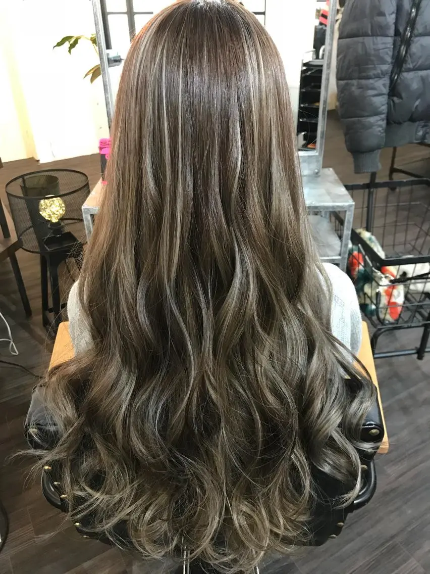ロング カラー WEST OLAND 安藤のヘアスタイル