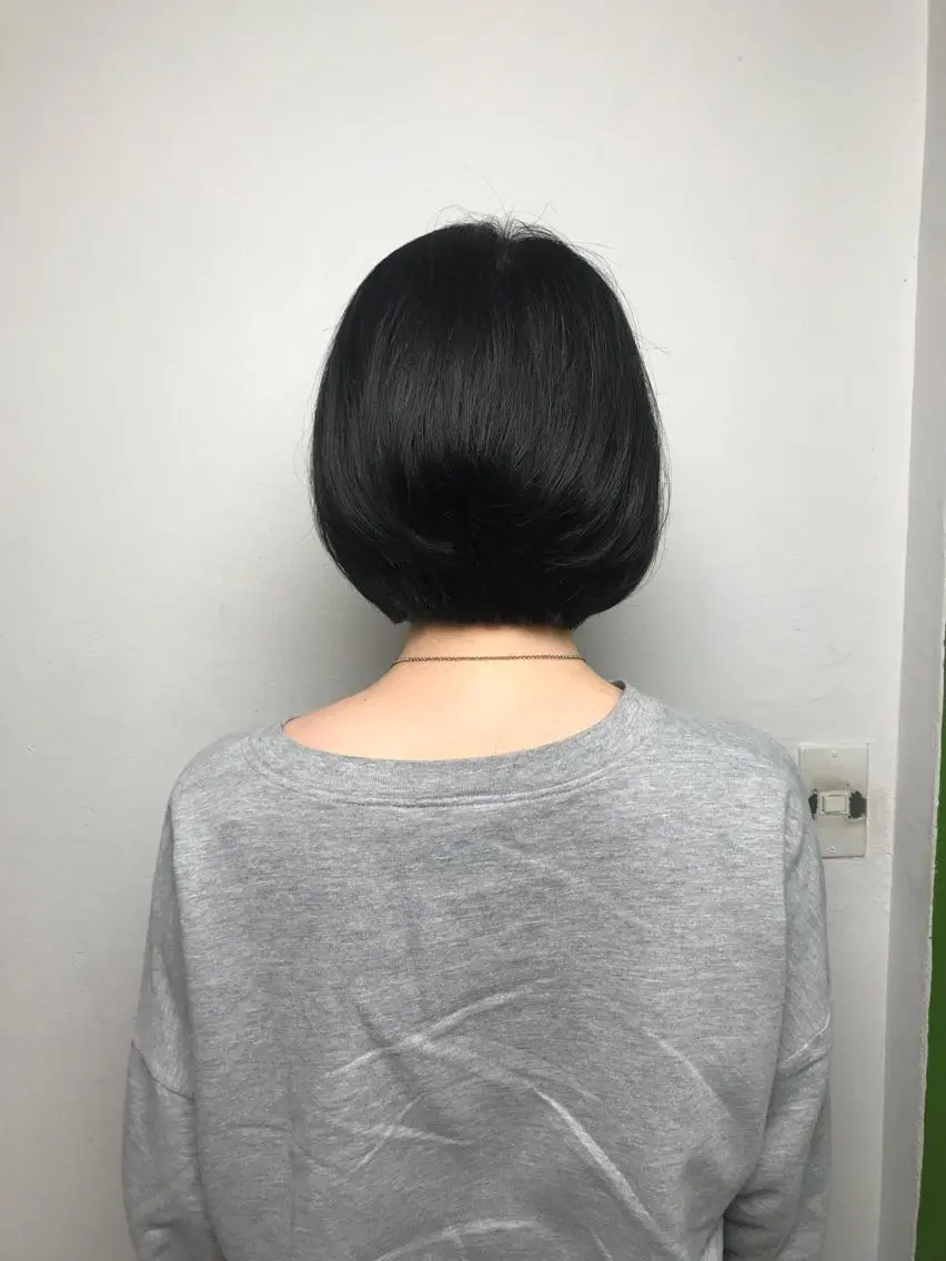 ショート カラー 前下がりボブ ボブ 岩田菜央 《武蔵小杉》のヘアスタイル