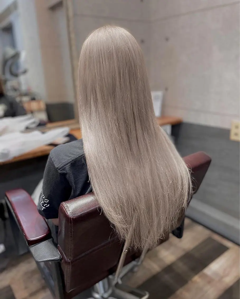 ミディアム カラー ヘアカラー エクステ 🪽新宿 プルエクステ🫧のヘアスタイル