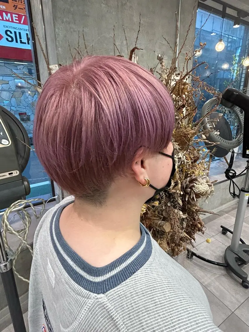 ショート ヘアカラー ショート・ボブ 🌈chinaのヘアスタイル